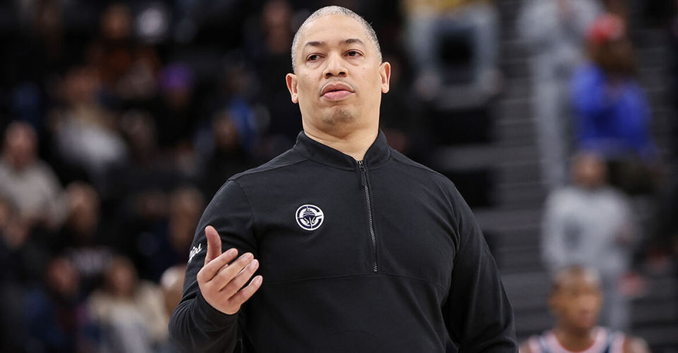 泰伦, 太多了, 直言不讳