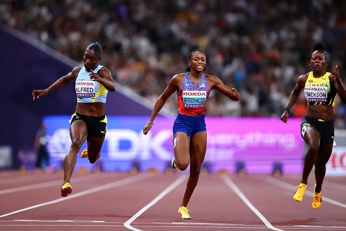 赛女子, 丽卡 赛女子, 丽卡